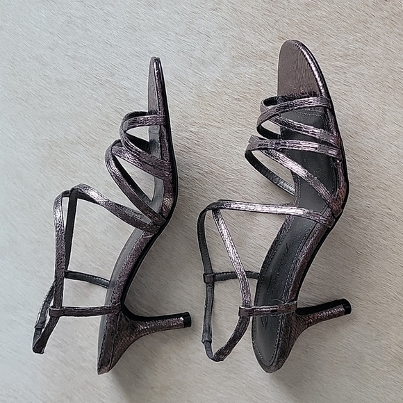 Lulu Townsend Heels Size 6M - Picture 2 of 7